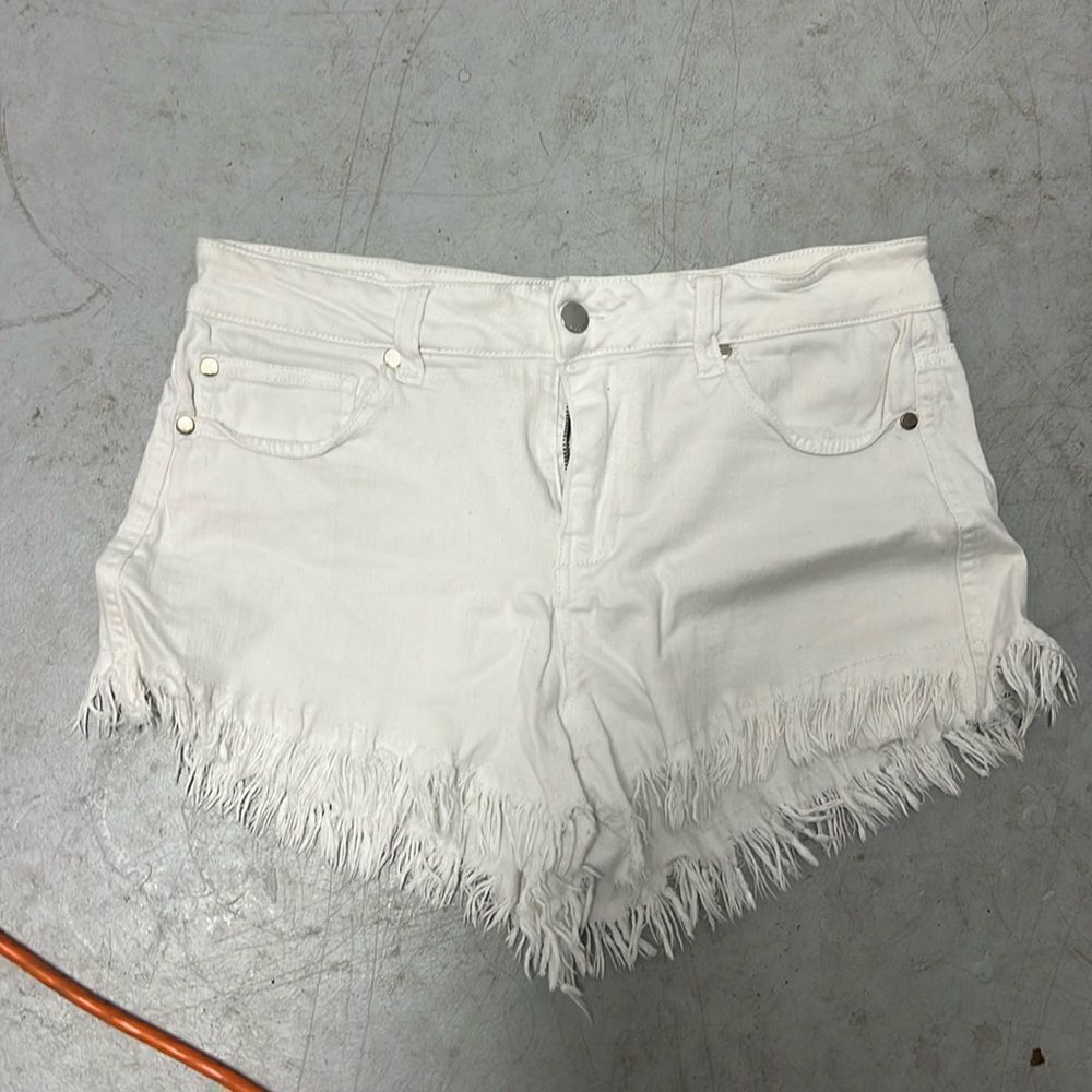 Elan White Denim Jean Shorts - Excellent Condition - Size Large - Stretch Shorts